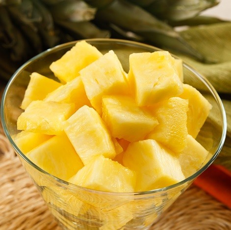 Замразен ананас кубчета - 1 кг
